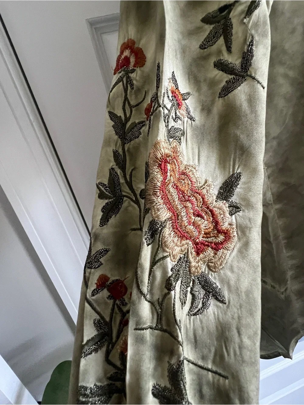 ARATTA Oversized Kate Shirt Embroidered Button Down Small Olive Distressed NWT - Picture 8 of 12